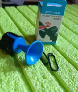 Bicycle Air Horn Loud - 120dB 1 Sound Mode Electronic Bicycle Bell, Super Electric Horn with Long Standby Button Battery Operated/IPX4 Waterproof Loud Bell for Adults ( default, Standard ).